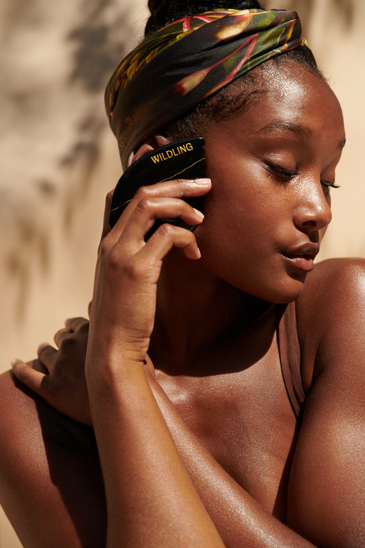 Gua Sha to Reduce Double Chin